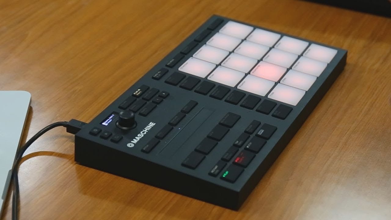 Native Instruments] MASCHINE MIKRO MK3 Feature with Kogeinu - YouTube