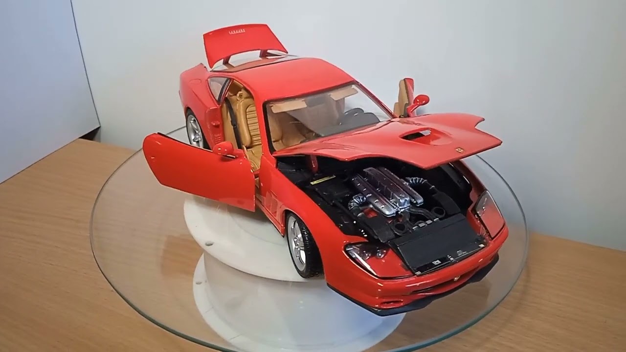FERRARI 550 MARANELLO 1996 MAISTO 1/18 - YouTube