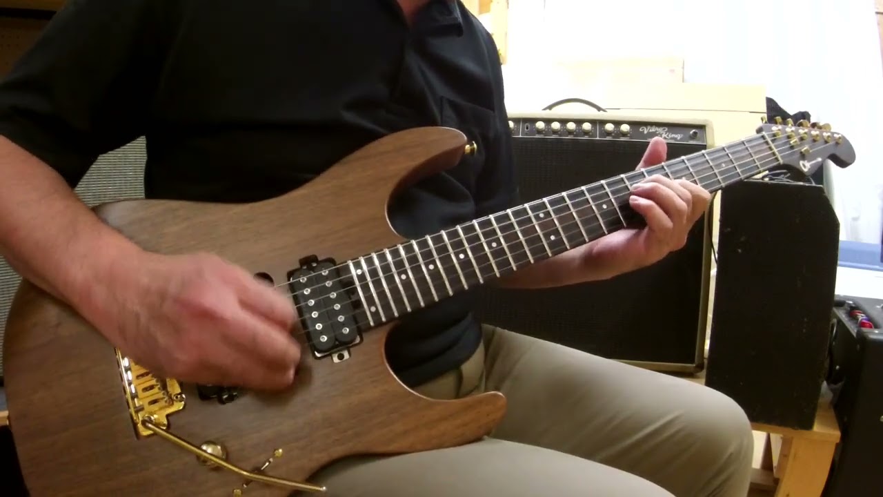 Charvel MJ Dinky DK24 HSH 2PT E MAH Natural Crunch + Gain Boost