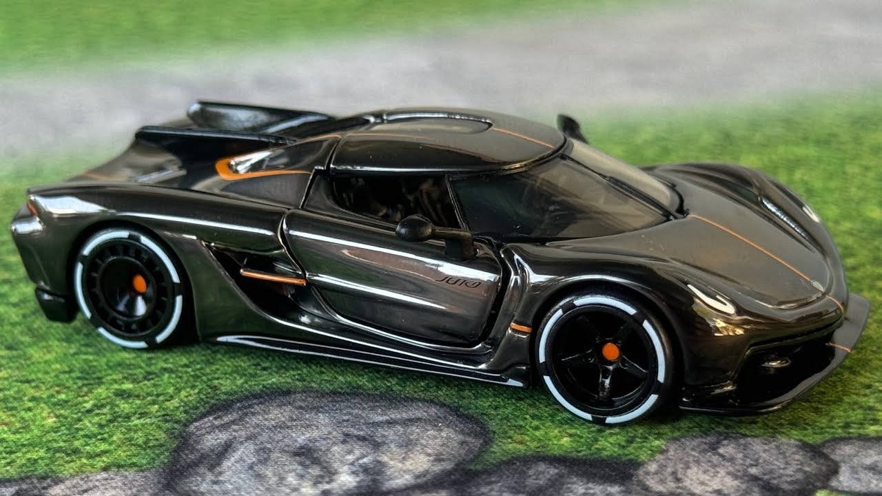 The Hot Wheels Koenigsegg Jesko Absolut is a stunner! Unboxing