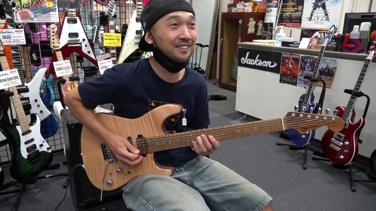 I finally got to play the Charvel Guthrie Govan signature model