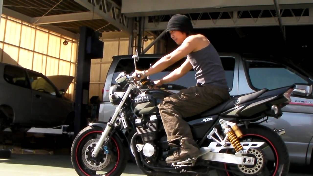 XJR400 RH02J - YouTube