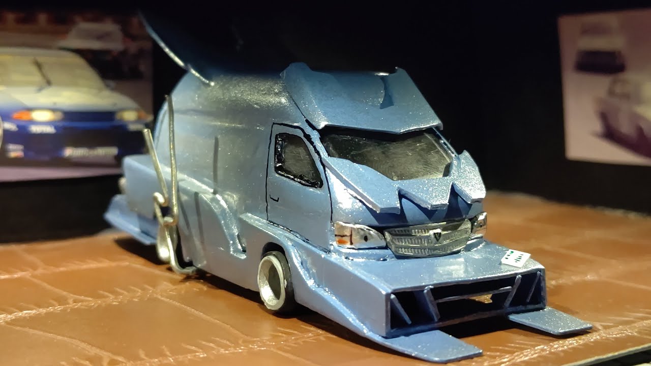トミカ改造〗200ハイエース バニング仕様 100フェイス アルファード