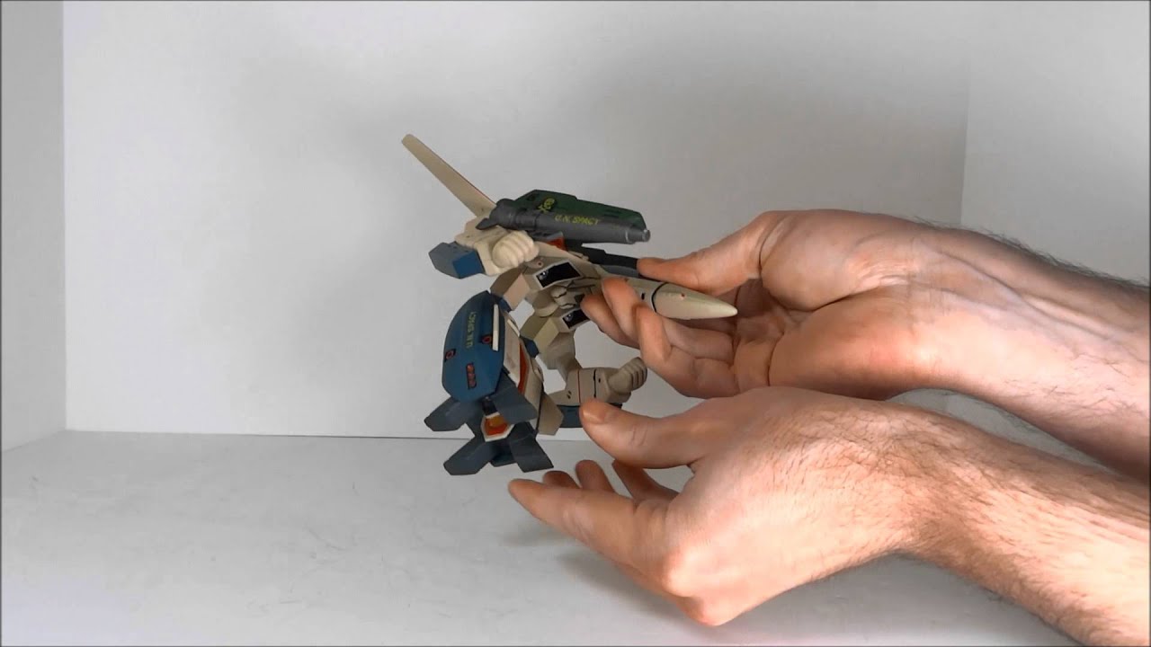 Arii VF-1 Toy Review.wmv - YouTube