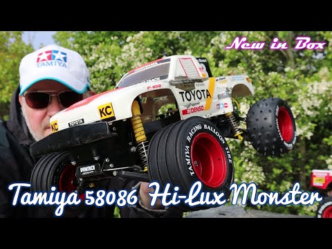 Tamiya Toyota Hi-Lux Monster Racer #58086 Review. - YouTube