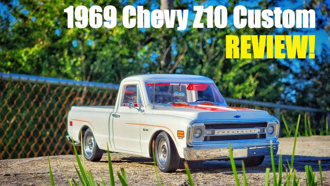 1969 Chevy Z10 Custom Pickup Truck Review (1/18 scale model car by