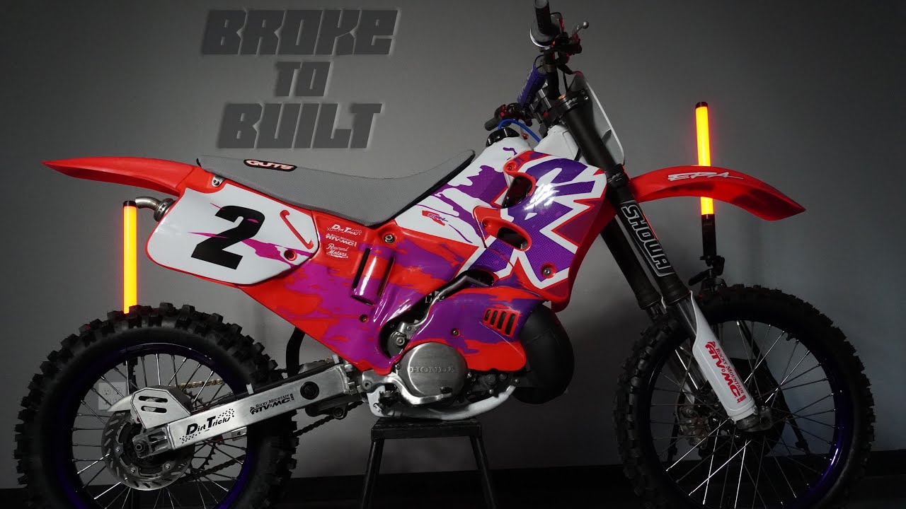 THE 1993 CR250R Super Evo made the top 32 builds. Now I need your