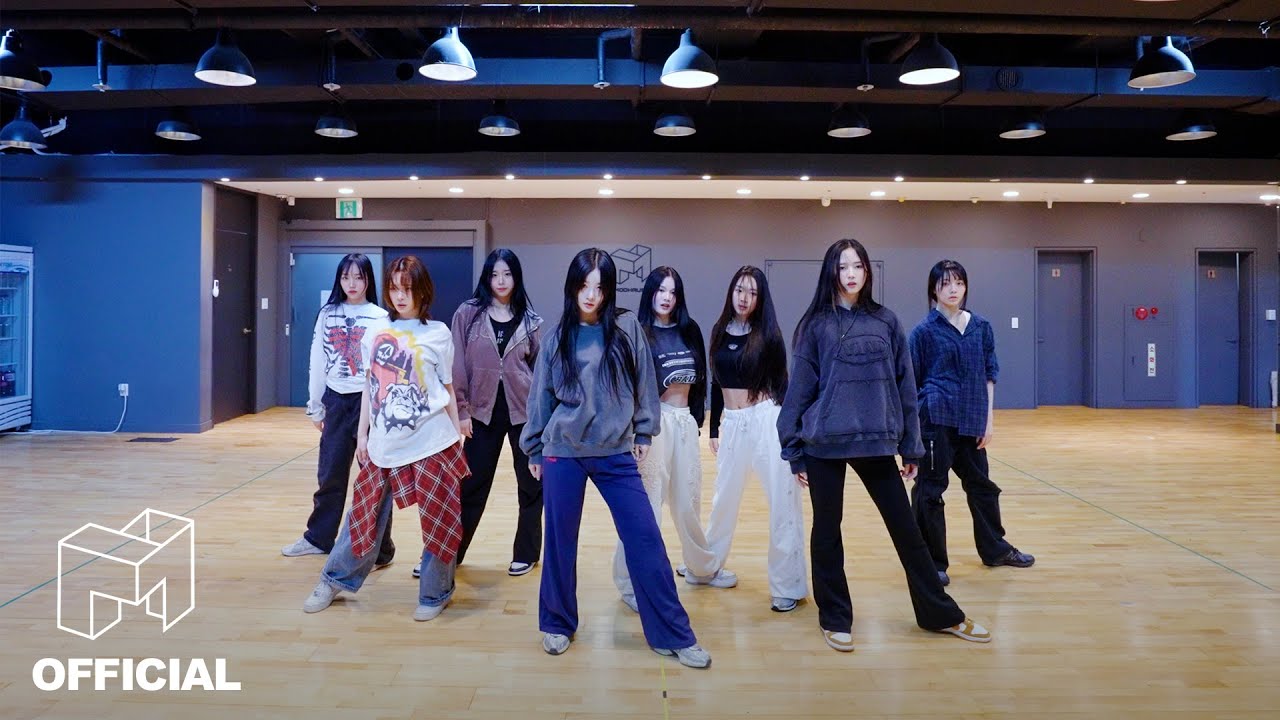 tripleS ∞! 'Untitled' Official Dance Practice - YouTube