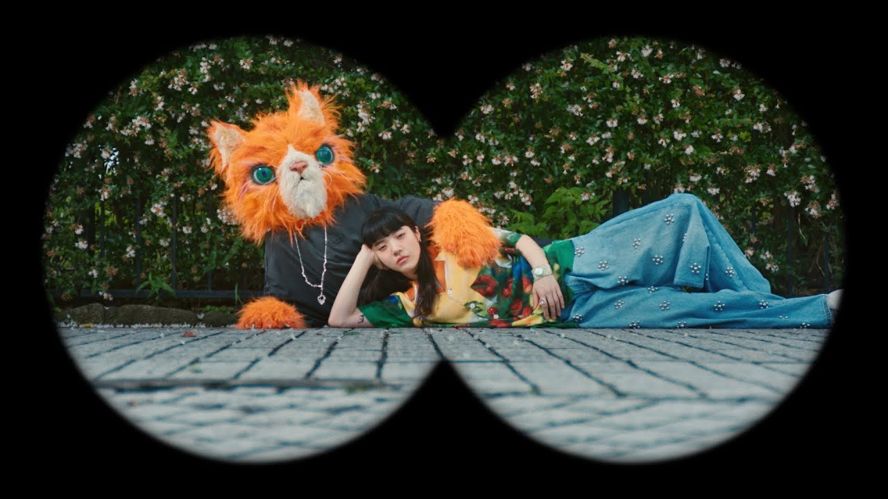 あいみょん – ラッキーカラー【OFFICIAL MUSIC VIDEO】 - YouTube