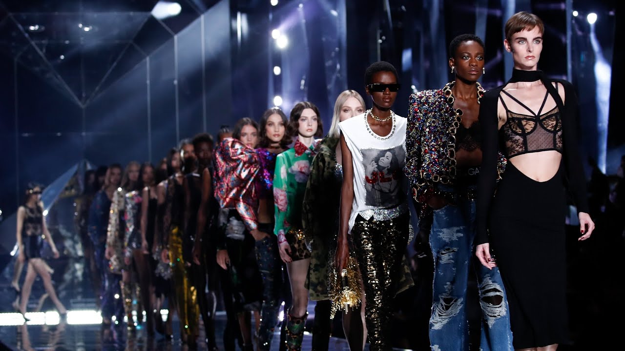 ドルチェ＆ガッバーナ、「Y2K」とジェニファー・ロペスにオマージュ