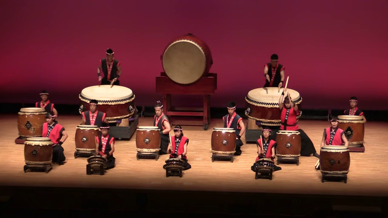 津山鶴丸太鼓① 夏彩和太鼓フェスティバルVol.18 - YouTube