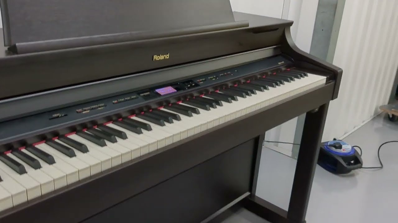 Roland HP307 digital piano in Rosewood finish stock number 23026
