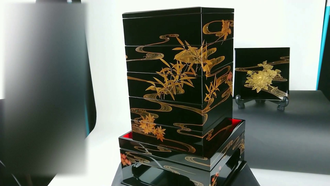 五段重箱 四季草花蒔絵 3,300,000円（税込） | 輪島塗の塗師屋 輪島