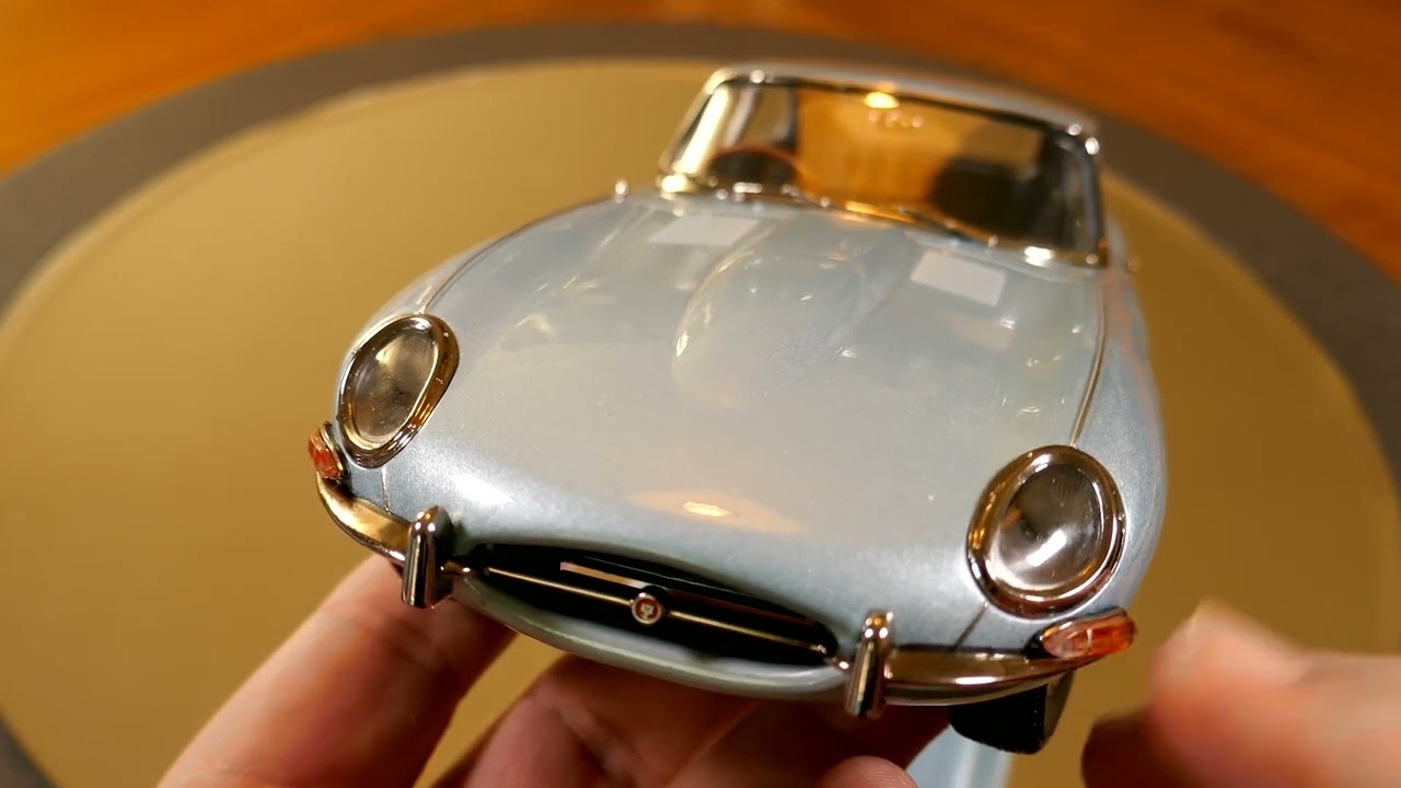 Jaguar E Type by Kyosho - YouTube