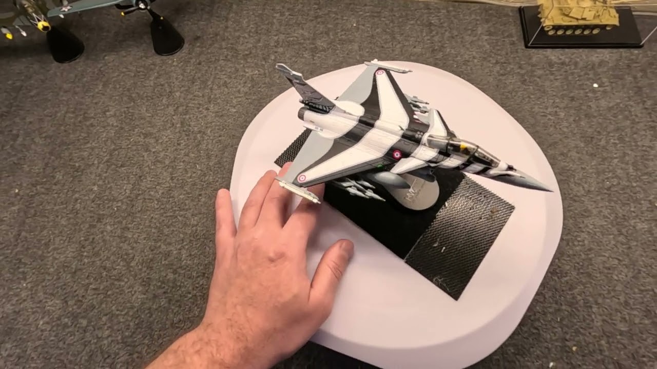 French Dassault Rafale-C Fighter Jet (New 1/72 Diecast Model From