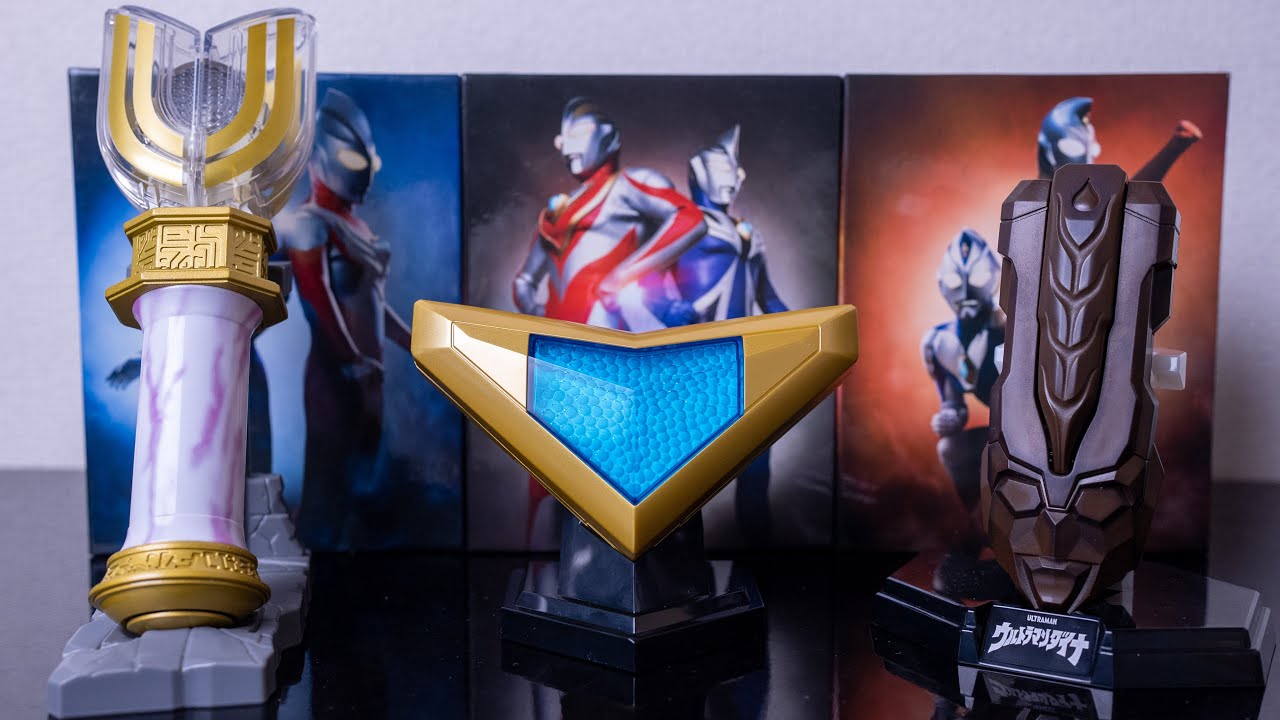 ウルトラレプリカ ティガ・ダイナ・ガイア 25周年特集 スパークレンス