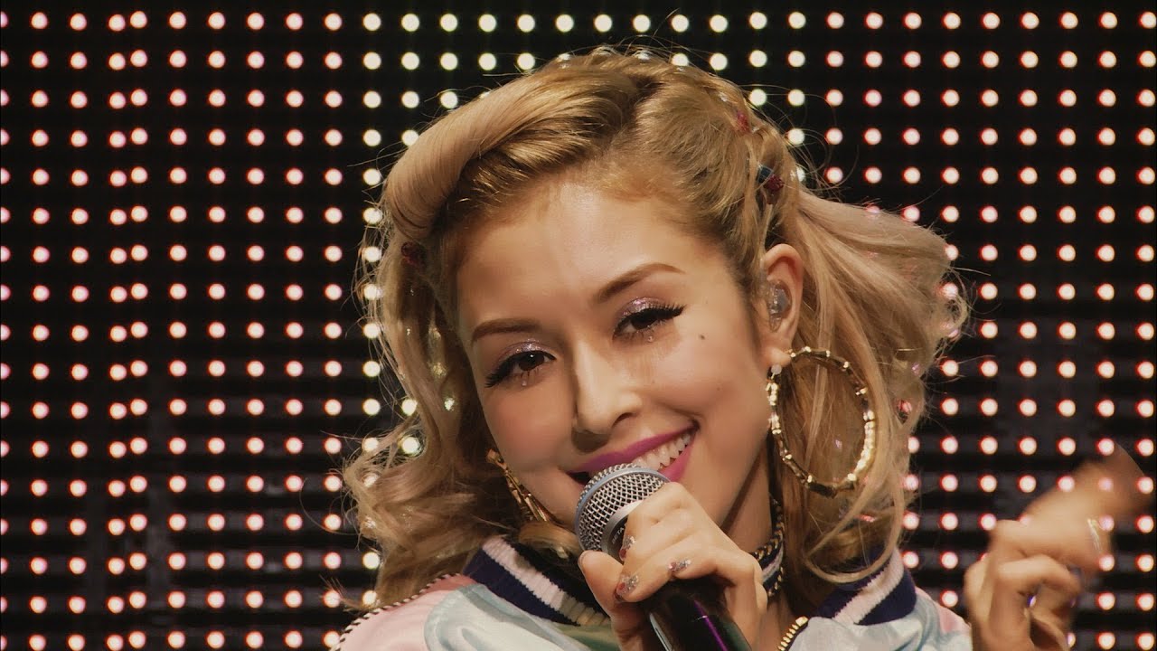 ユラユラ〜ギミギミ♡〜Darlin`〜キラキラ / BENI 10th Anniversary