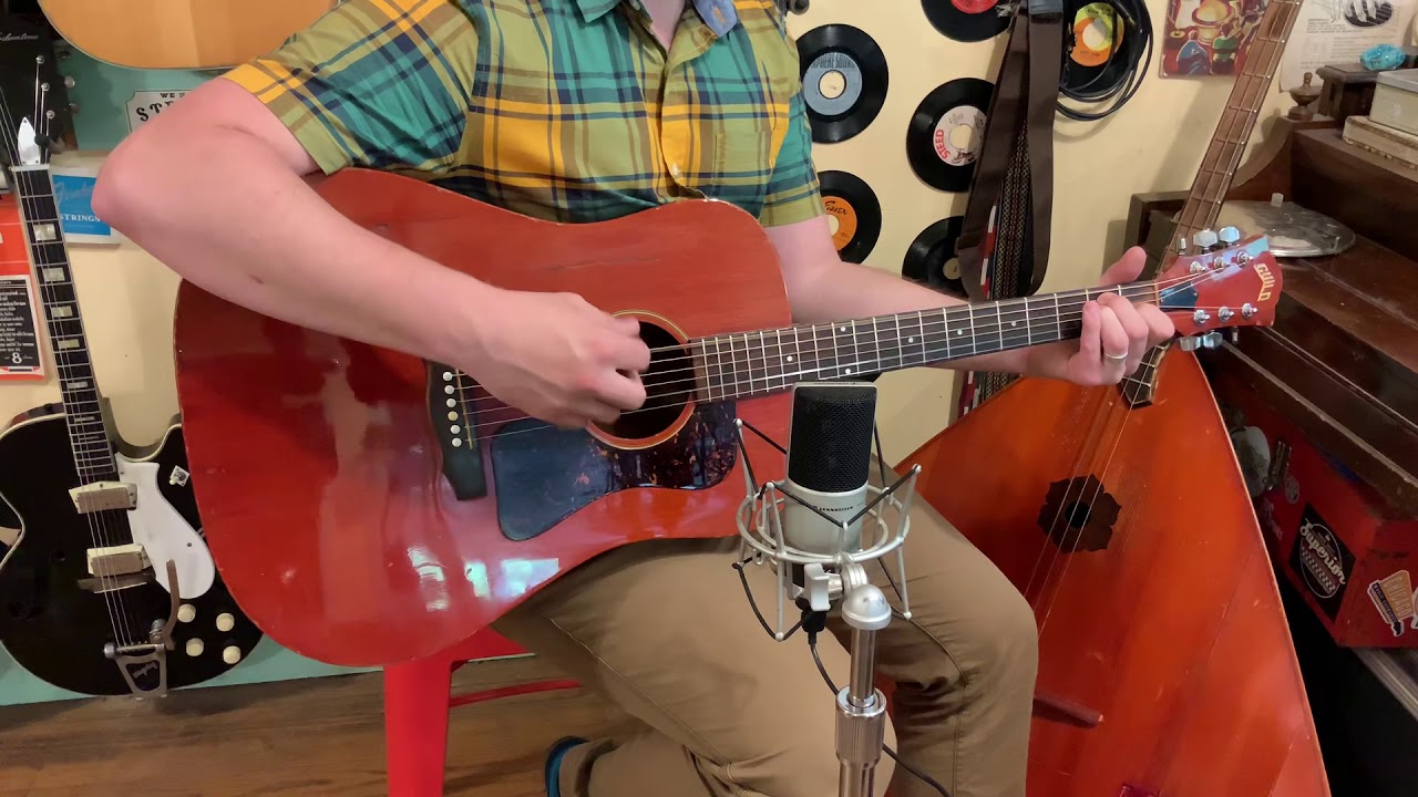 1986 Guild D-16 Dreadnought Guitar