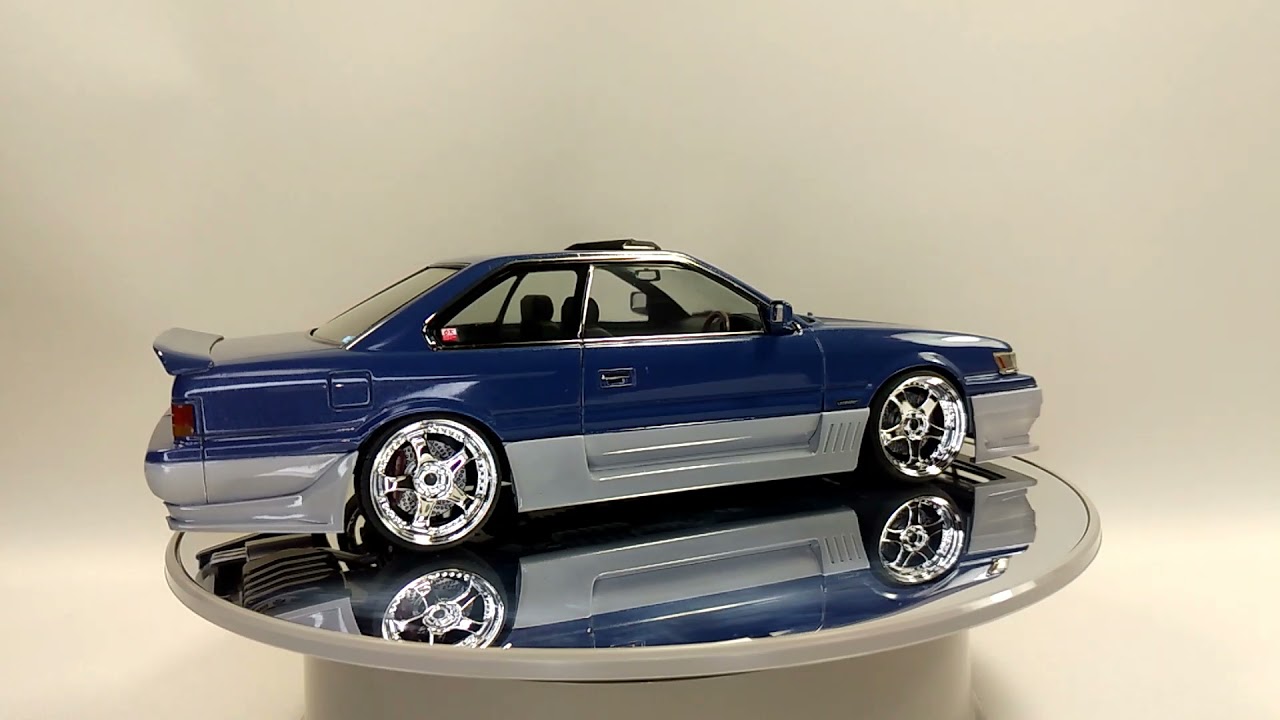 アオシマ プラモデル完成 1/24 ニッサン UF31 レパード アルティマ V30