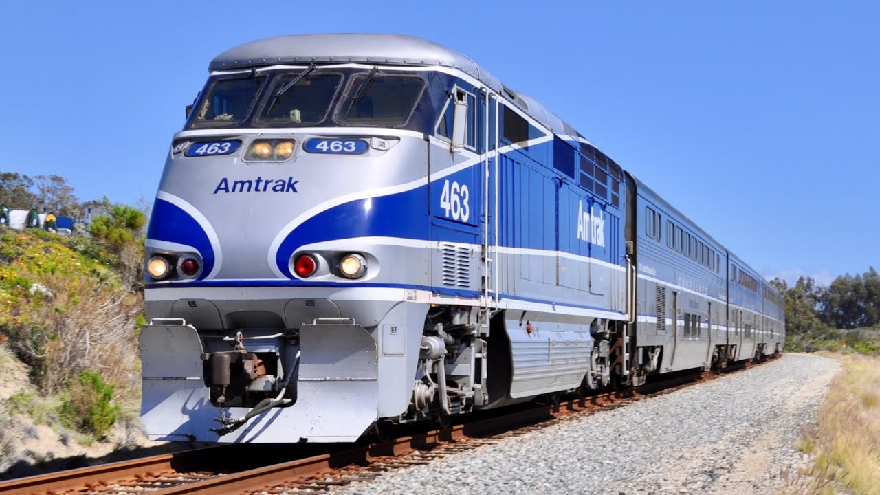 Amtrak Pacific Surfliner F59PHI Locomotives - YouTube