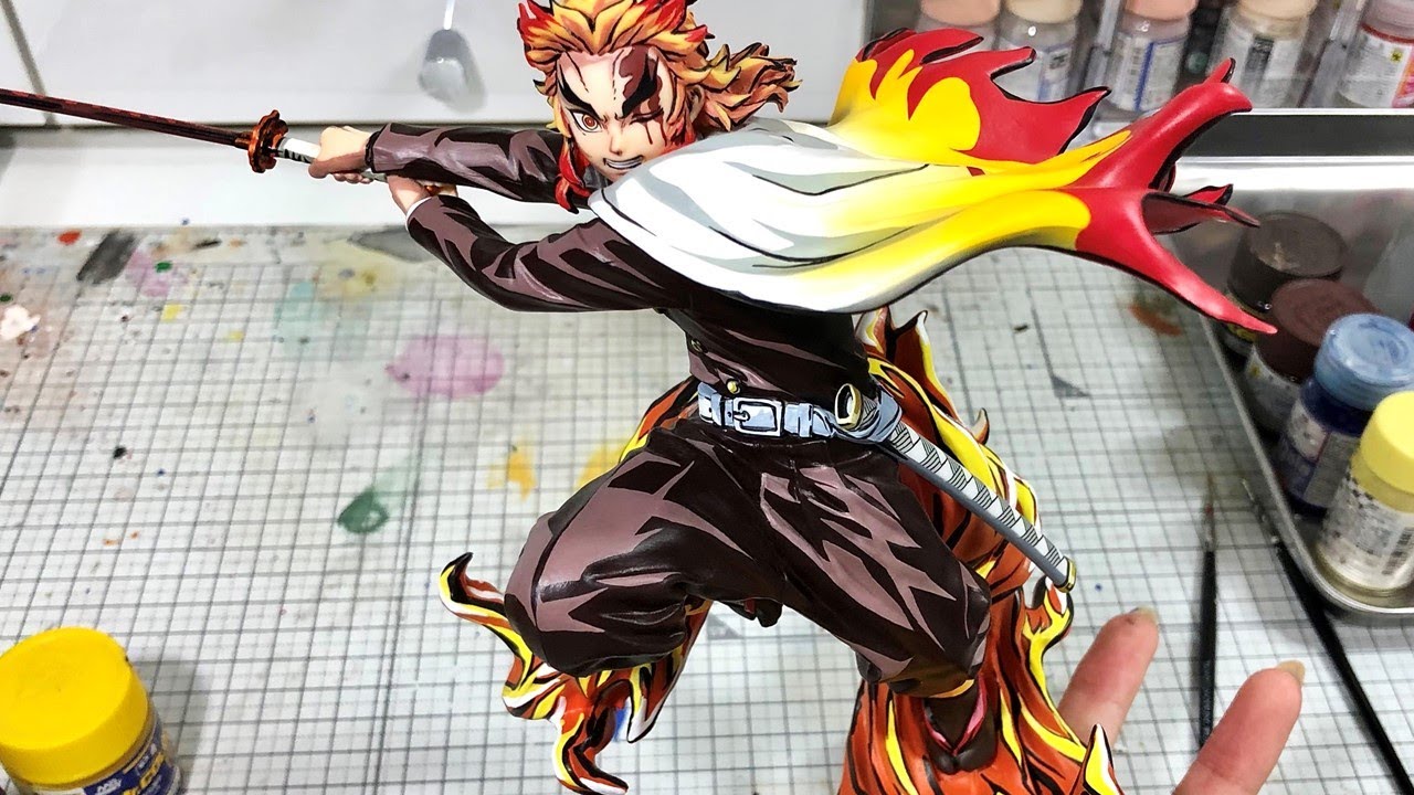 I painted Kyojuro Rengoku figure with a brush so that it looks