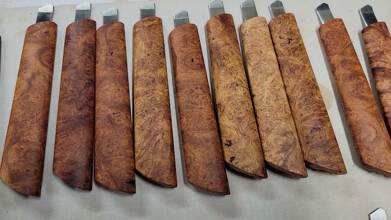 新宿個展 作品紹介 カッターナイフカスタム - YouTube