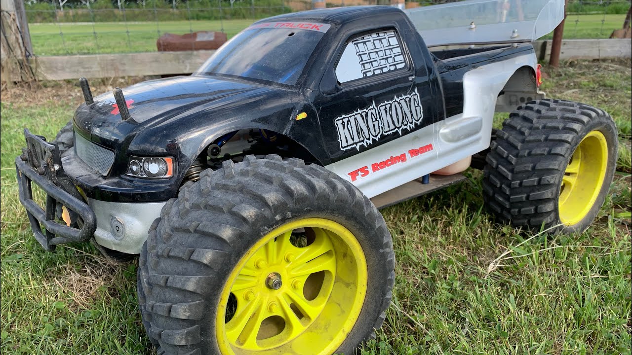 1/5 RC ガソリンエンジン ラジコンカー で遊んでみた - YouTube