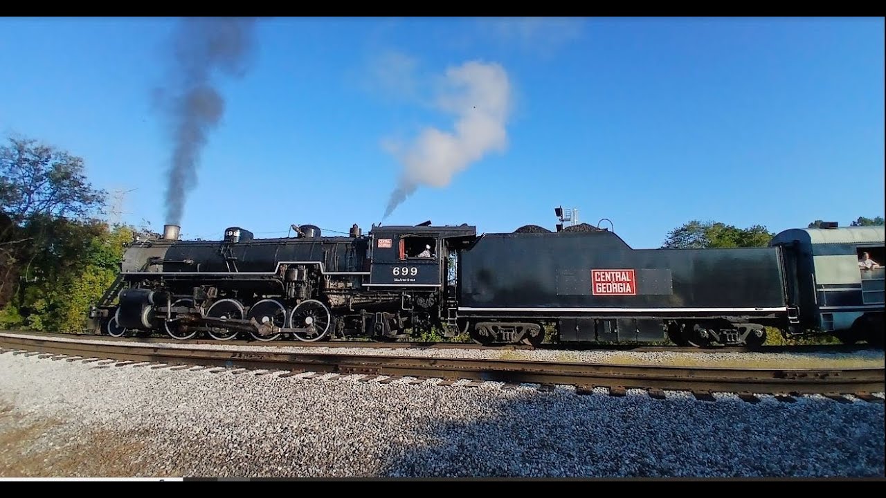 MacArthur: Central of Georgia 699 (Southern 4501) Summerville