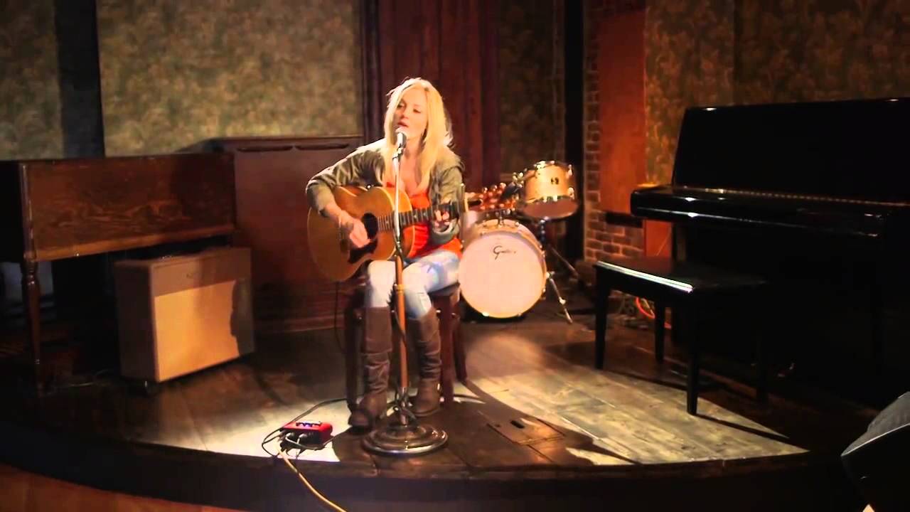 BOSS VE-2 Vocal Harmonist Overveiw - YouTube