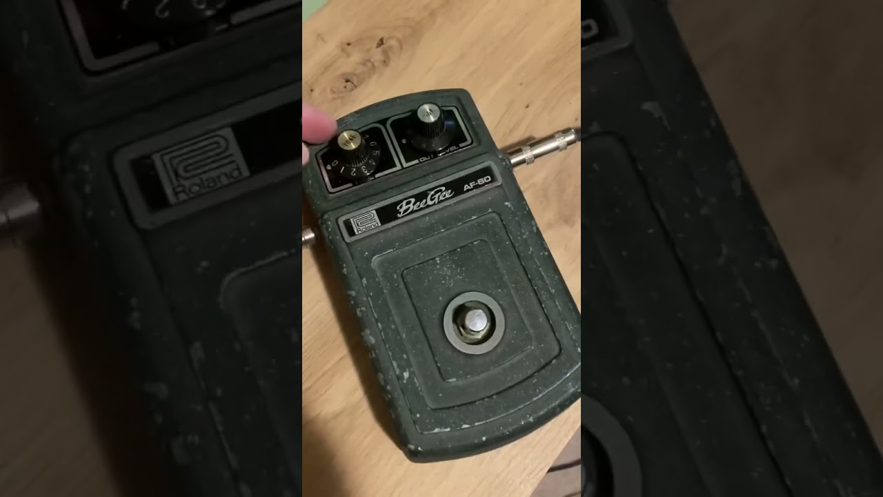 The amazing Roland AF-60 Bee Gee fuzz! Super cool pedal from the