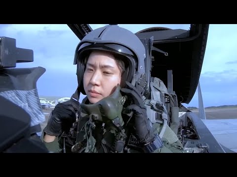 日本初の女性戦闘機パイロット。: Japan's First Female Fighter pilot