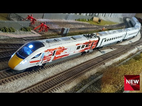 Hornby Hitachi Class 800 'Limited Edition' coaches R4897 | Under