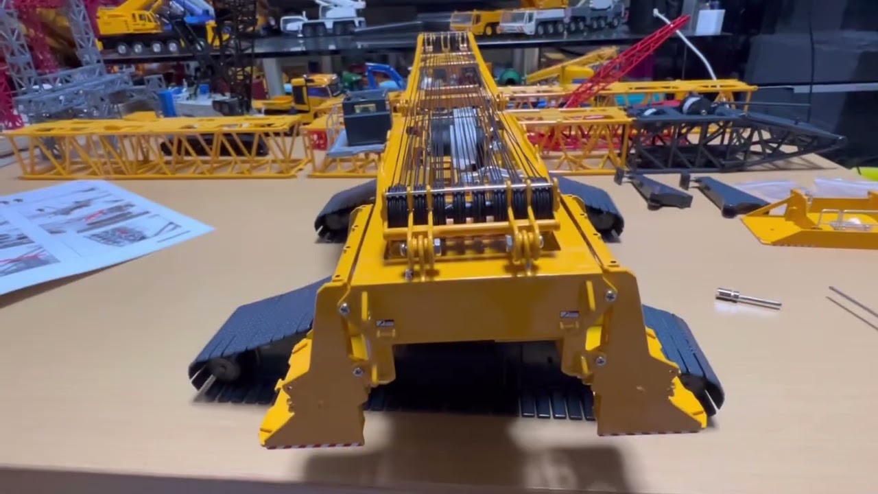 ミニチュアクレーン]🏗 NZG 1/50 リープヘルLR11000クローラークレーン