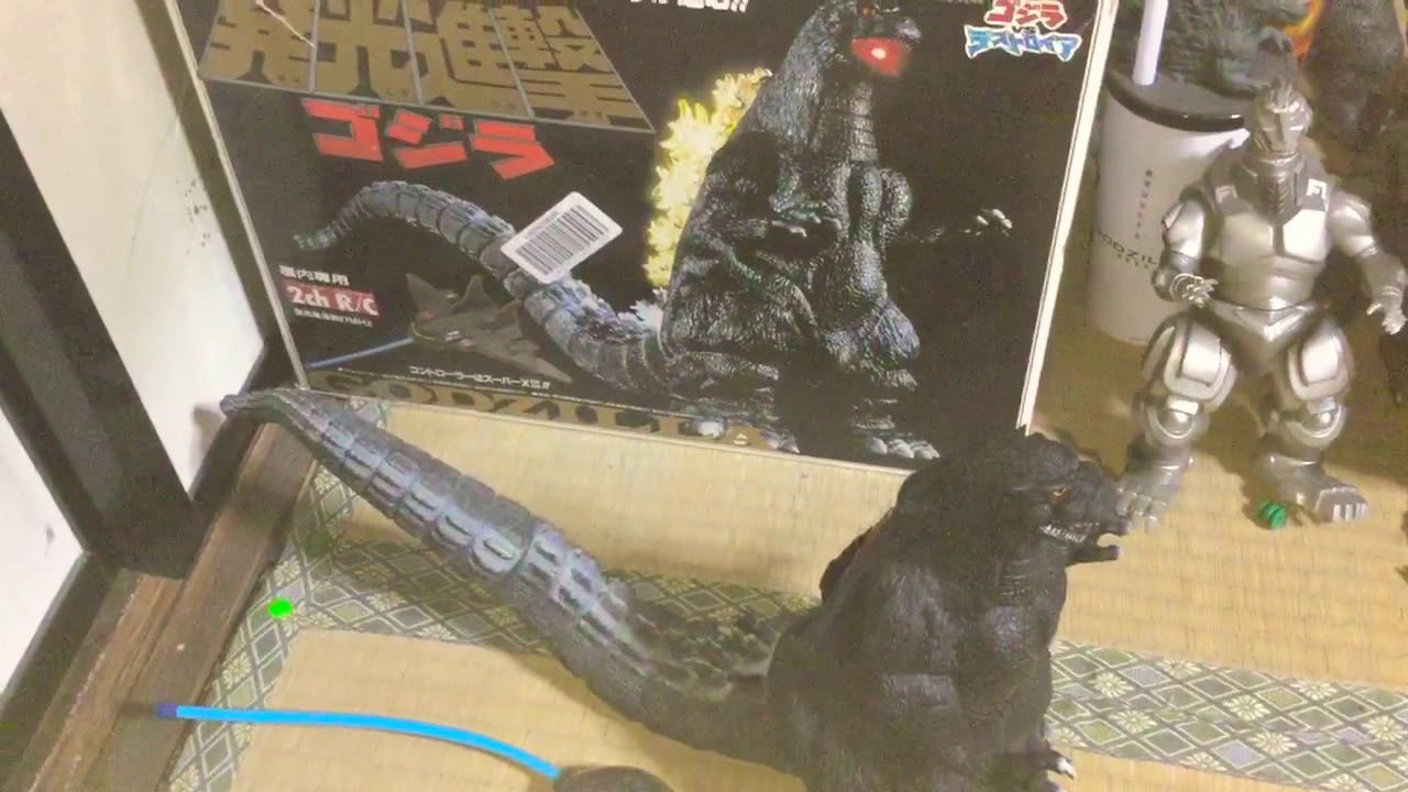 発光進撃ゴジラ