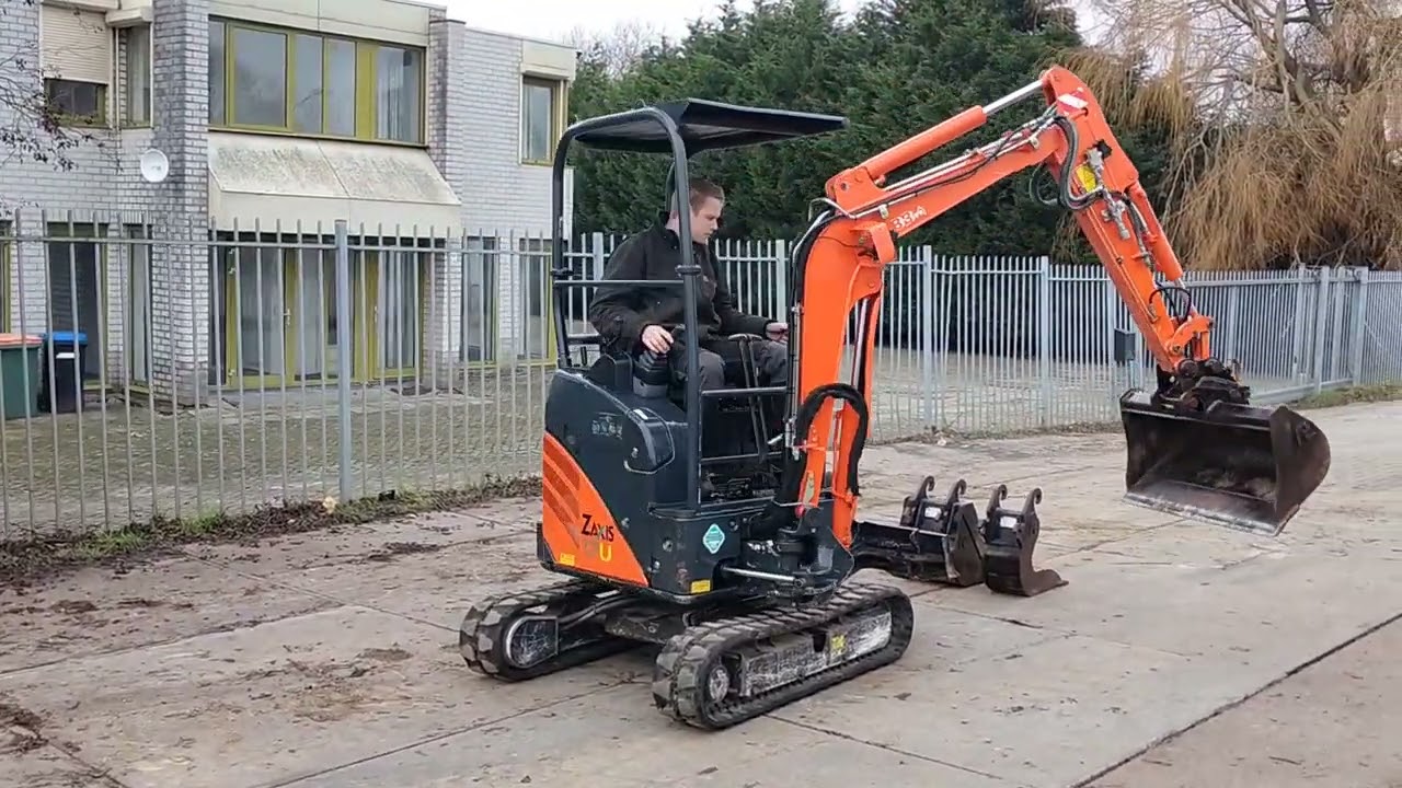 Hitachi ZX17U 2, bj 2014, 3 249 uur - YouTube