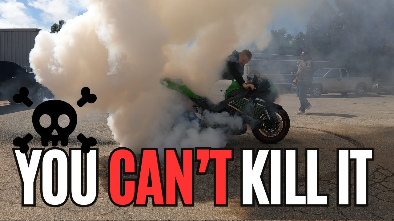 Kawasaki ZX6R Does An Epic Burnout with Moore Mafia - YouTube