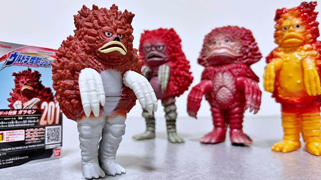 Comparison of previous generations] Robot monster Garamon Ultra