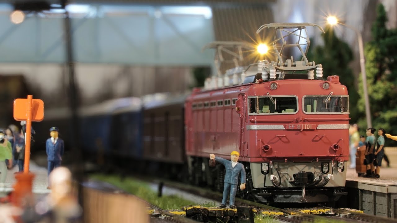 HOゲージ 16番 ムサシノモデル EF81 牽引 普通列車 - YouTube