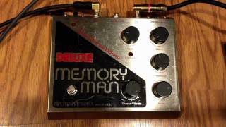 Electro Harmonix Deluxe Memory Man Reissue - YouTube