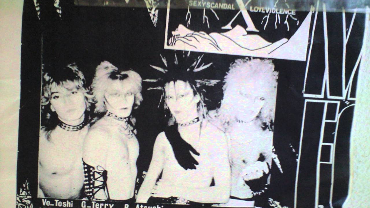 X - Steal Your Heart 1985.10.04 at 神楽坂 Explosion - YouTube