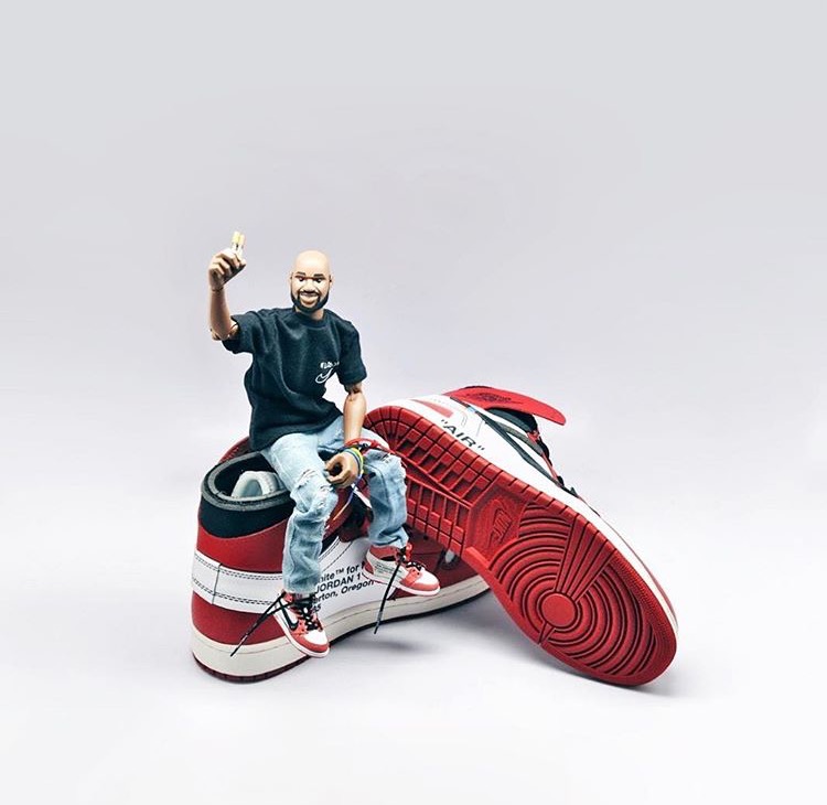 リアル過ぎる！オフ ホワイト x エア ジョーダン1 ミニフィギュア