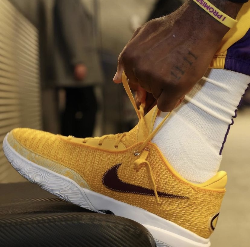 レブロンがナイキ レブロン20 “クリスト ザ キング” PEを着用！ | 8469