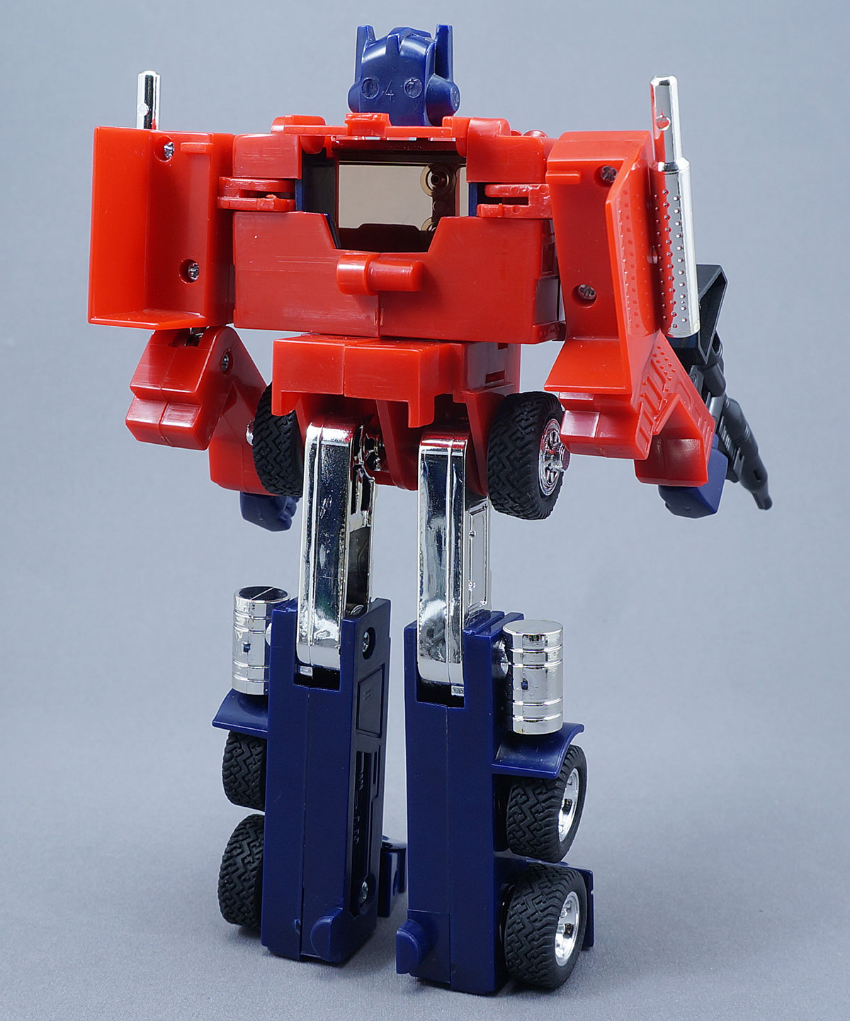 レビュー：戦え！超ロボット生命体トランスフォーマー 01 サイバトロン