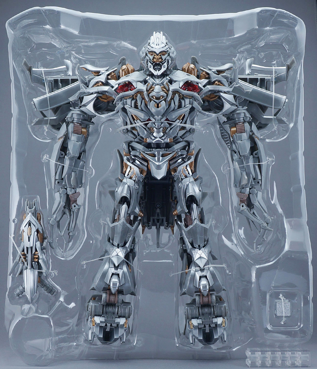 レビュー：マスターピースムービーシリーズ MPM-8 メガトロン（海外版