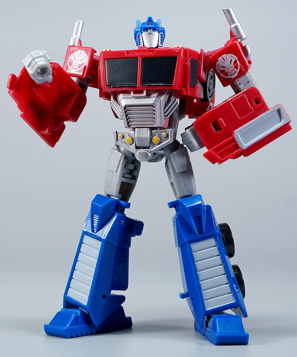 レビュー：TFアーススパーク（海外版） デラックスクラス オプティマス