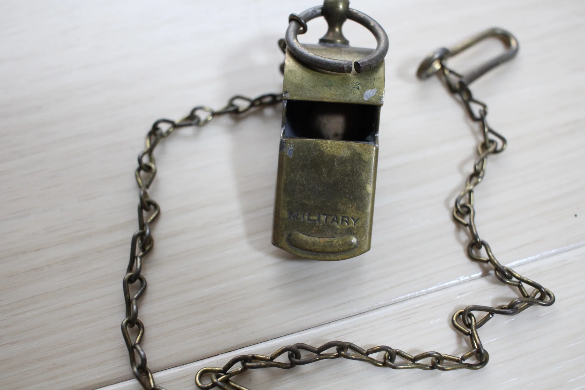 WW1以降の米軍と英軍のホイッスル（J.Hudson社とACME社）