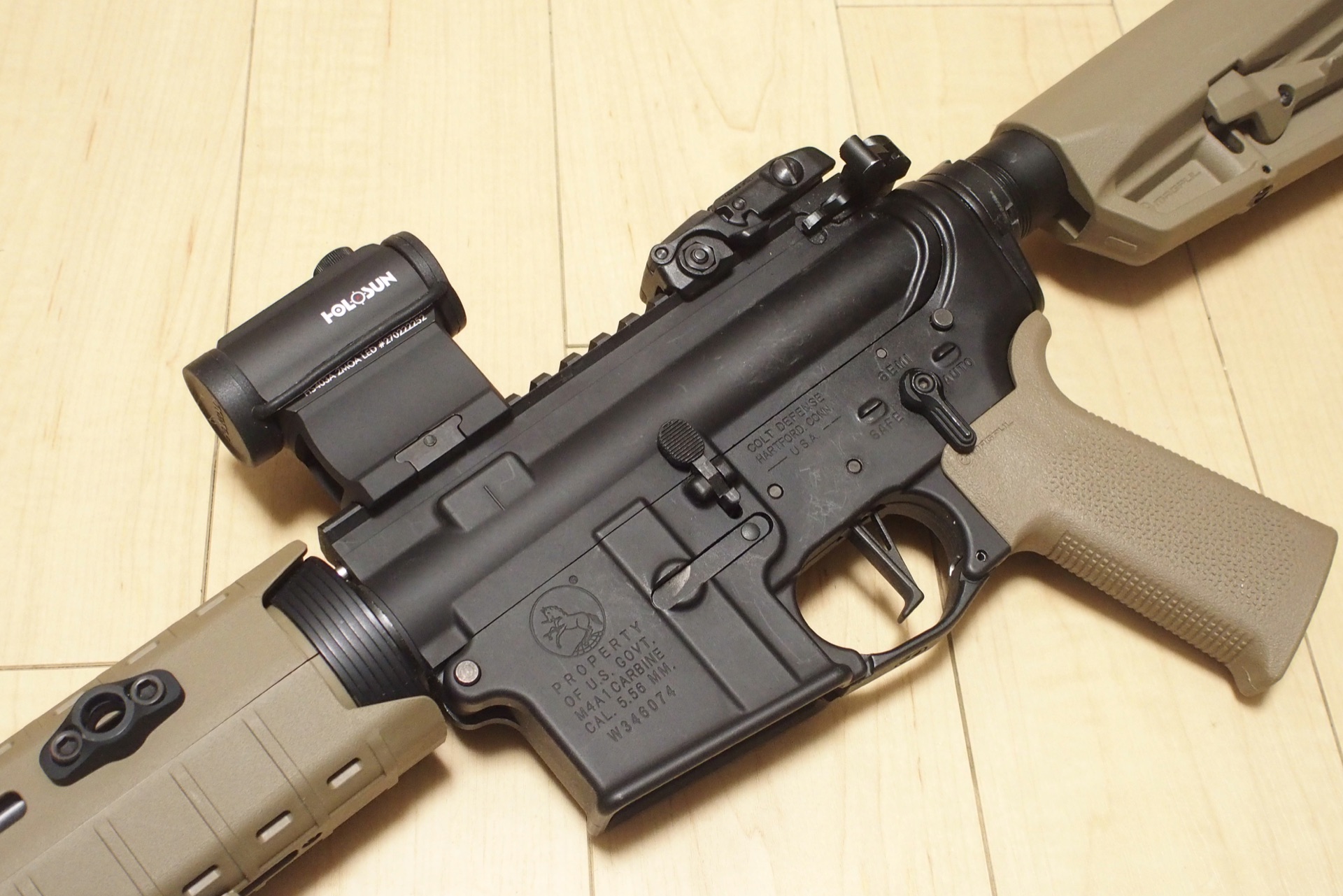 安価な実銃用ドットサイト、HOLOSUN(ホロサン) PARALOW HS403Aの