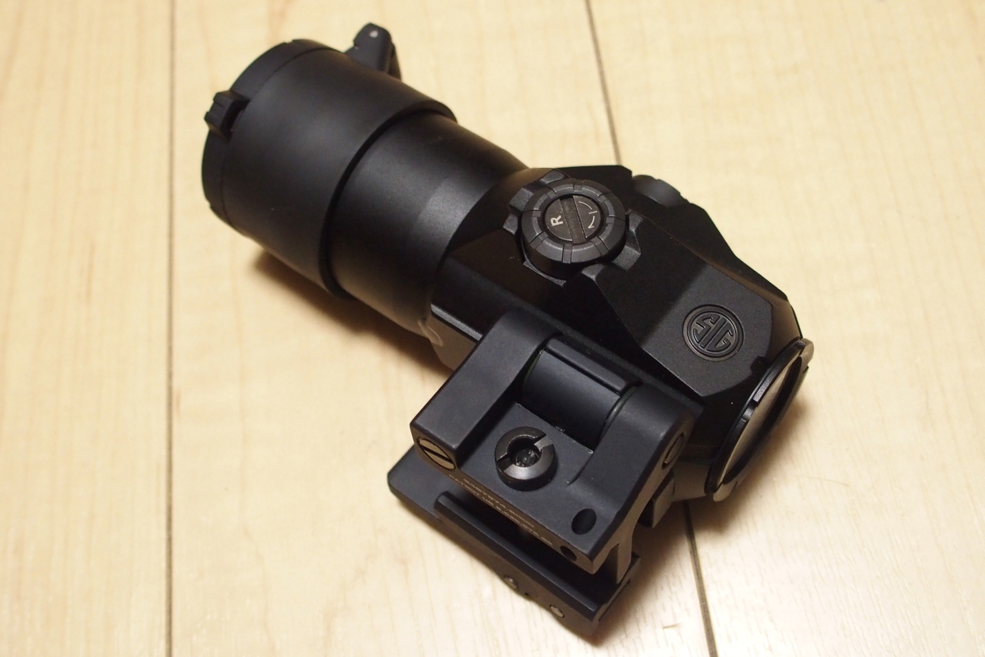 SIG SAUER製 4倍マグニファイア JULIET 4のレビュー【ロメオと