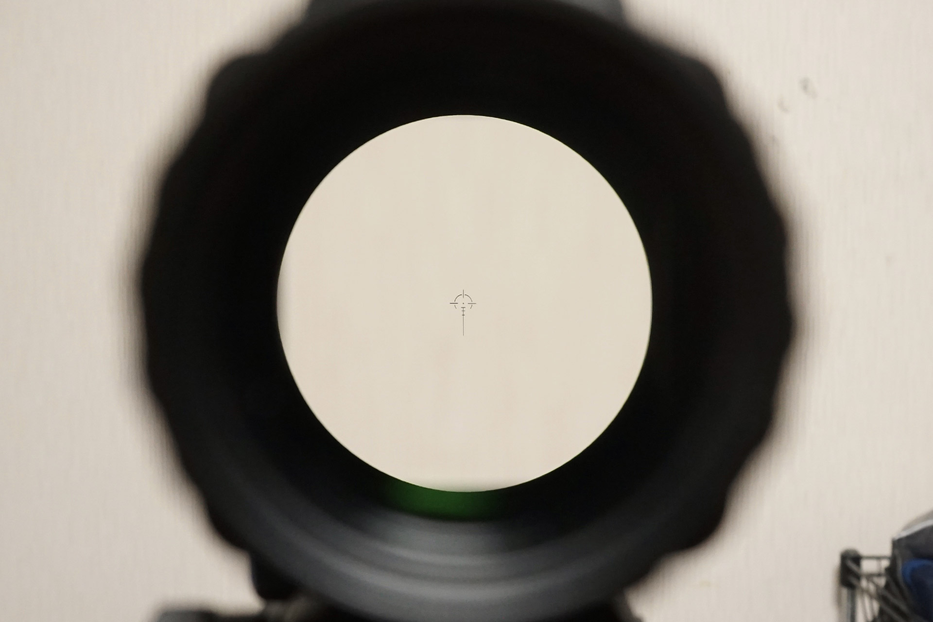 2万台で買える3倍固定のプリズムサイト、Vector Optics Calypos