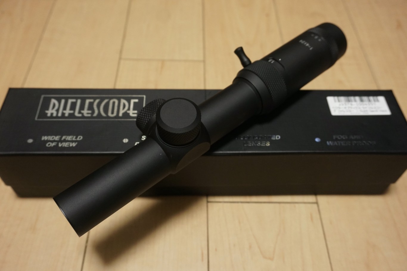 1万円を切る価格の高コスパ系ショートスコープ、Vector Optics